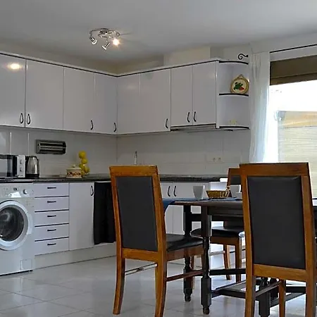 Elegant Semi-detached House With Pool. Torrevieja
